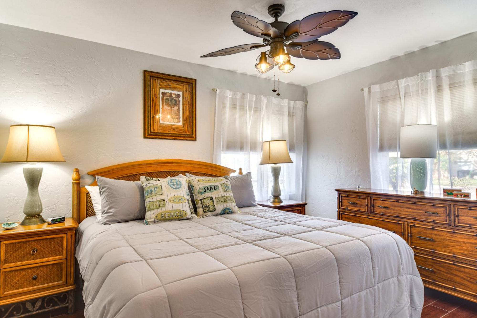 Redington Shores Retreat - Walk To Beach Access! شاطئ كليرووتر المظهر الخارجي الصورة